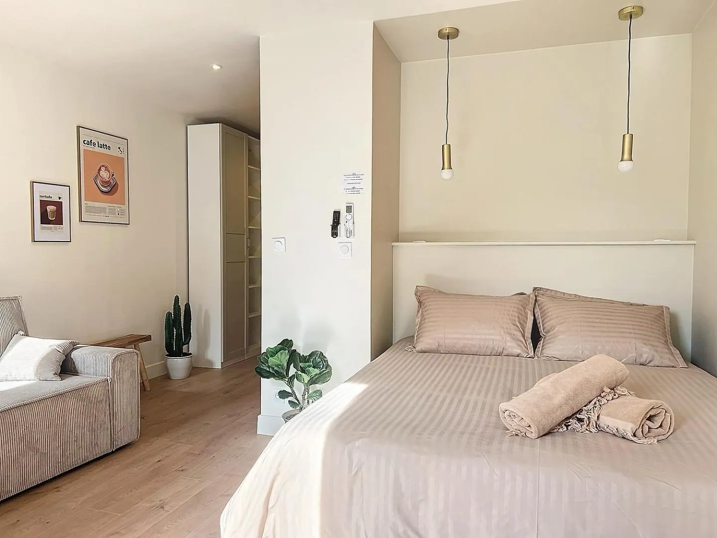 Charmant Appartement - Avec Balcon & Climatisation - Les Freres De La Loc' Marselha Apartamento